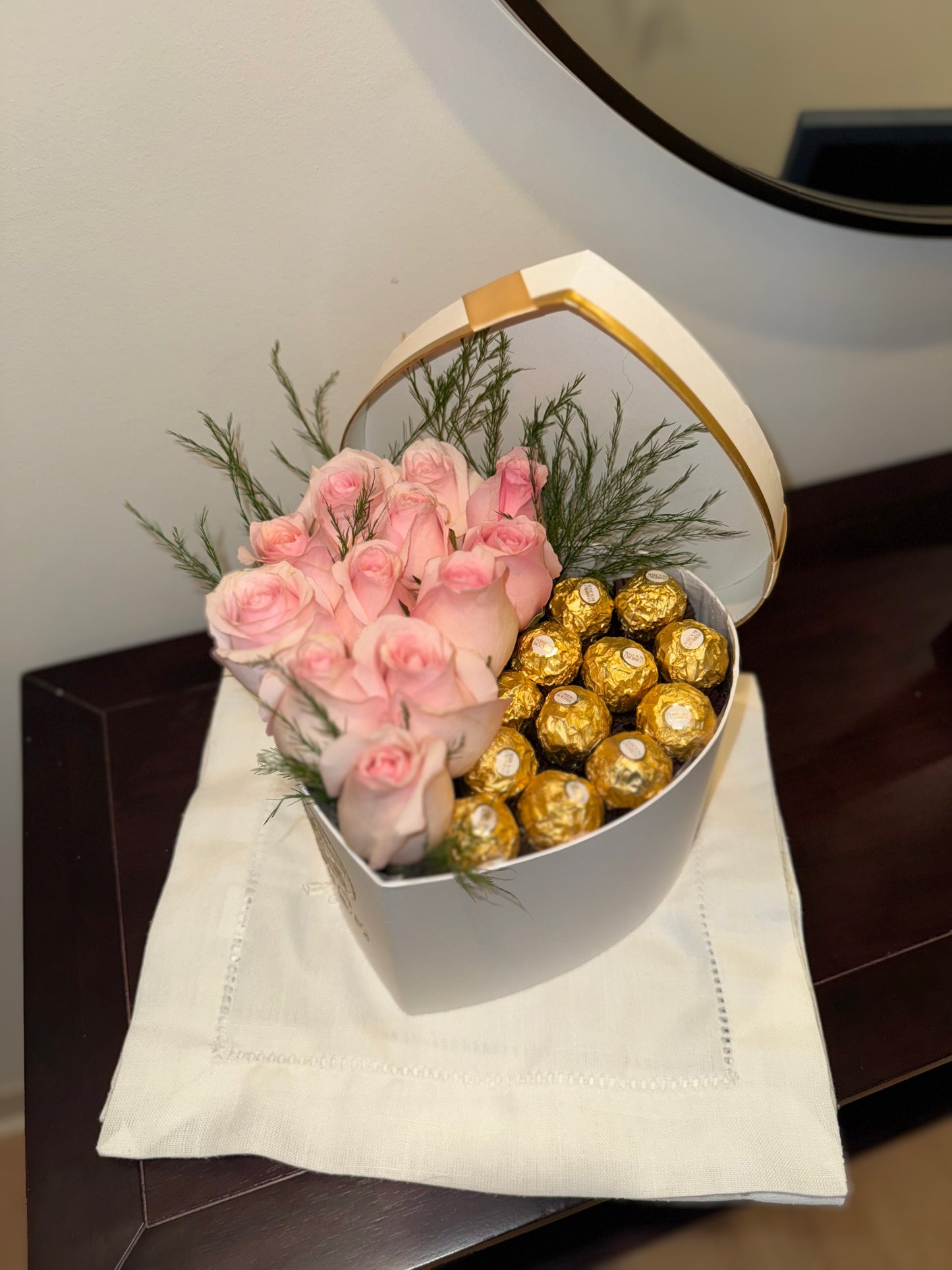 Hart Box Roses with Chocolate